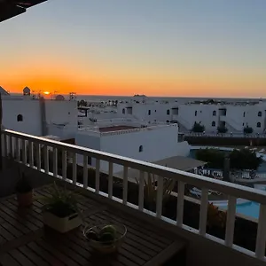 New Pools Wonderful Views Ac Apartment