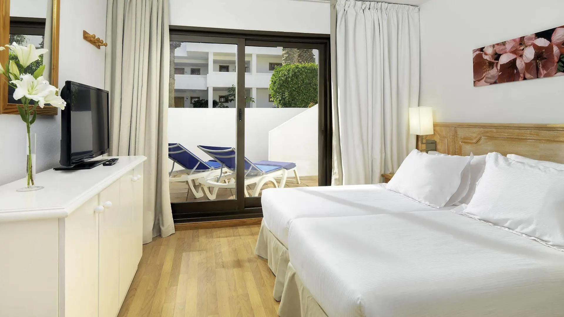 **** Resort H10 Suites Lanzarote Gardens Costa Teguise Spain